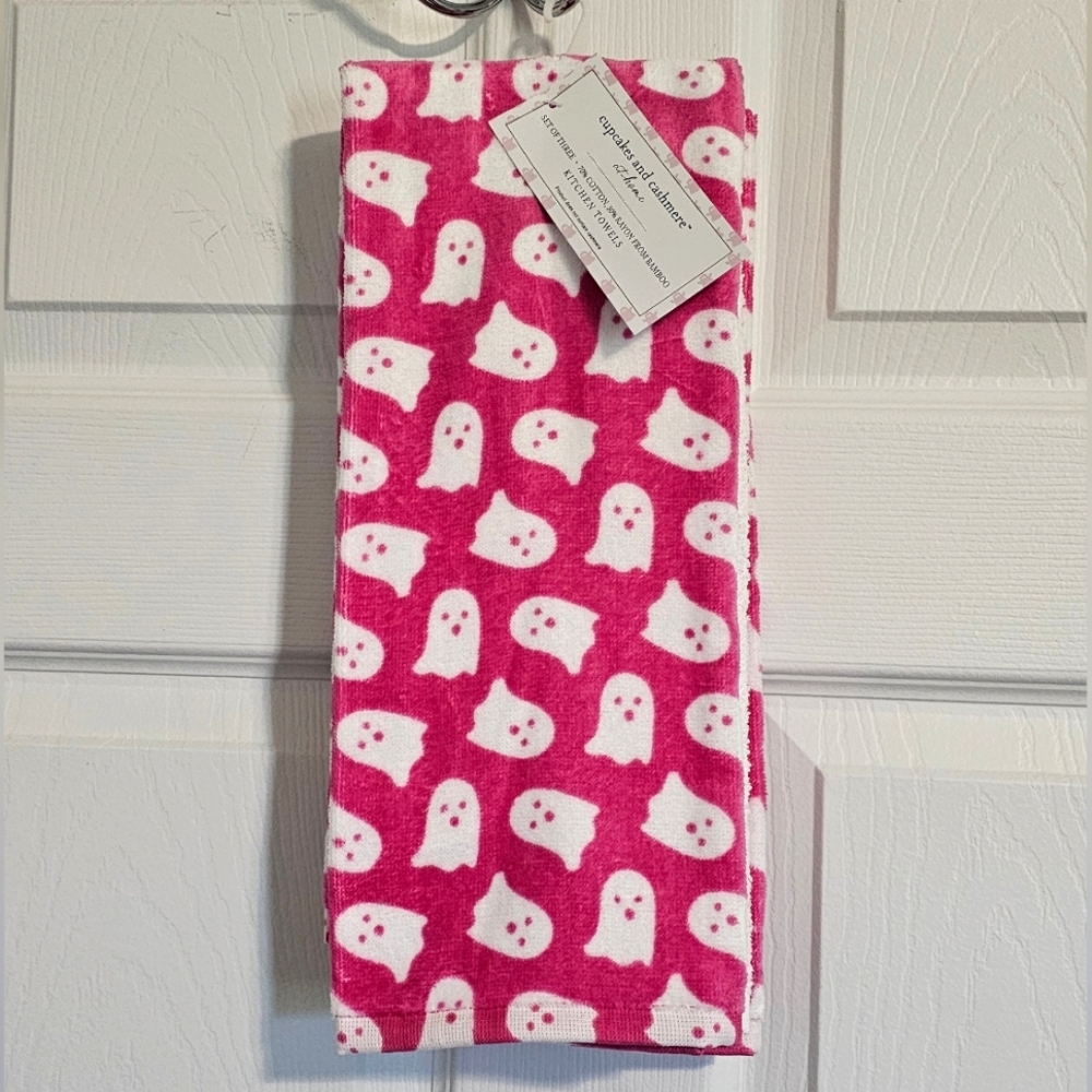 🔥👻 Cupcakes & Cashmere Viral Pink & White Ghost Hand Towels, Set of 3 NWT